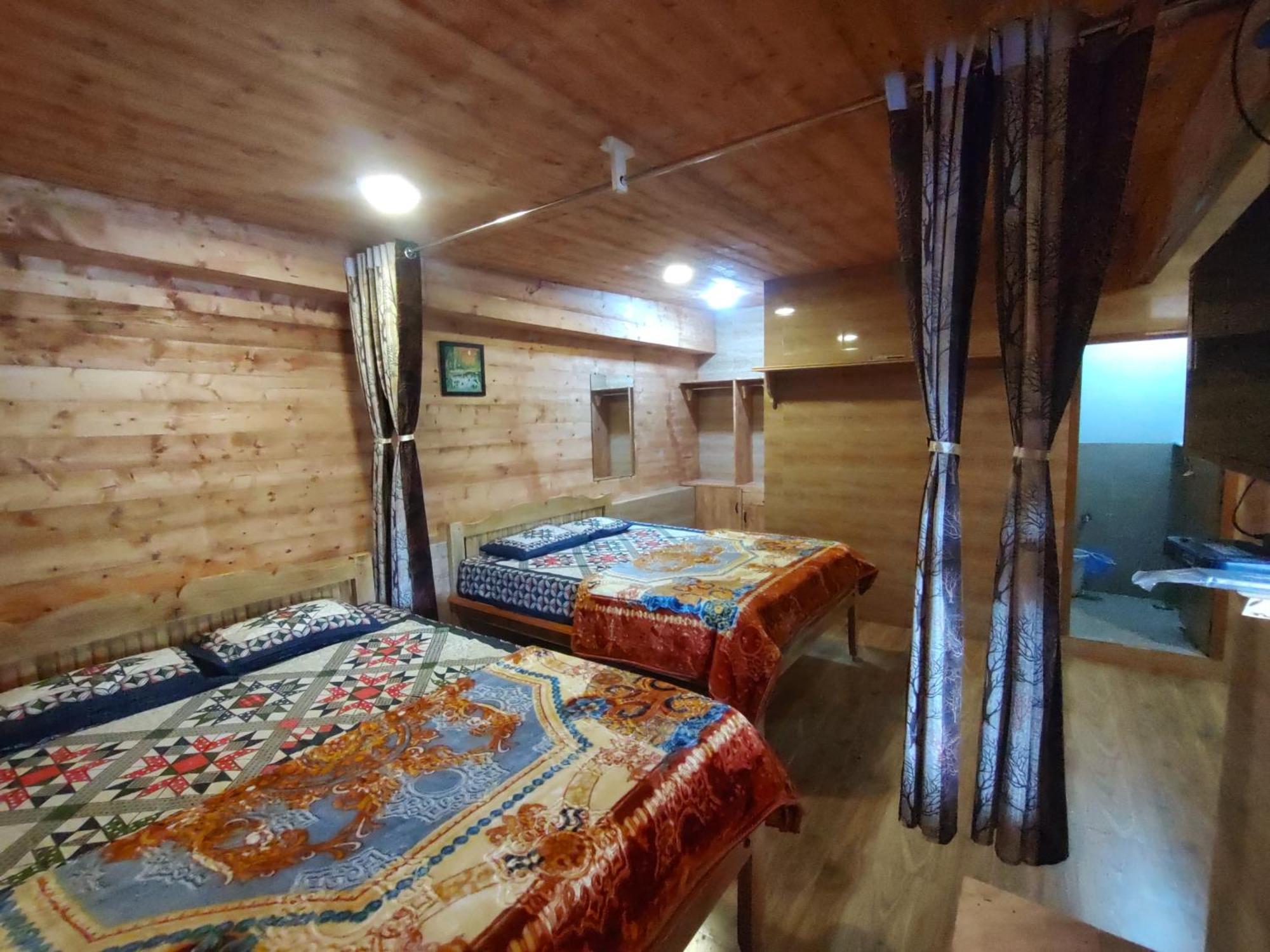 Red Fort Wood House Кодайканал Екстер'єр фото